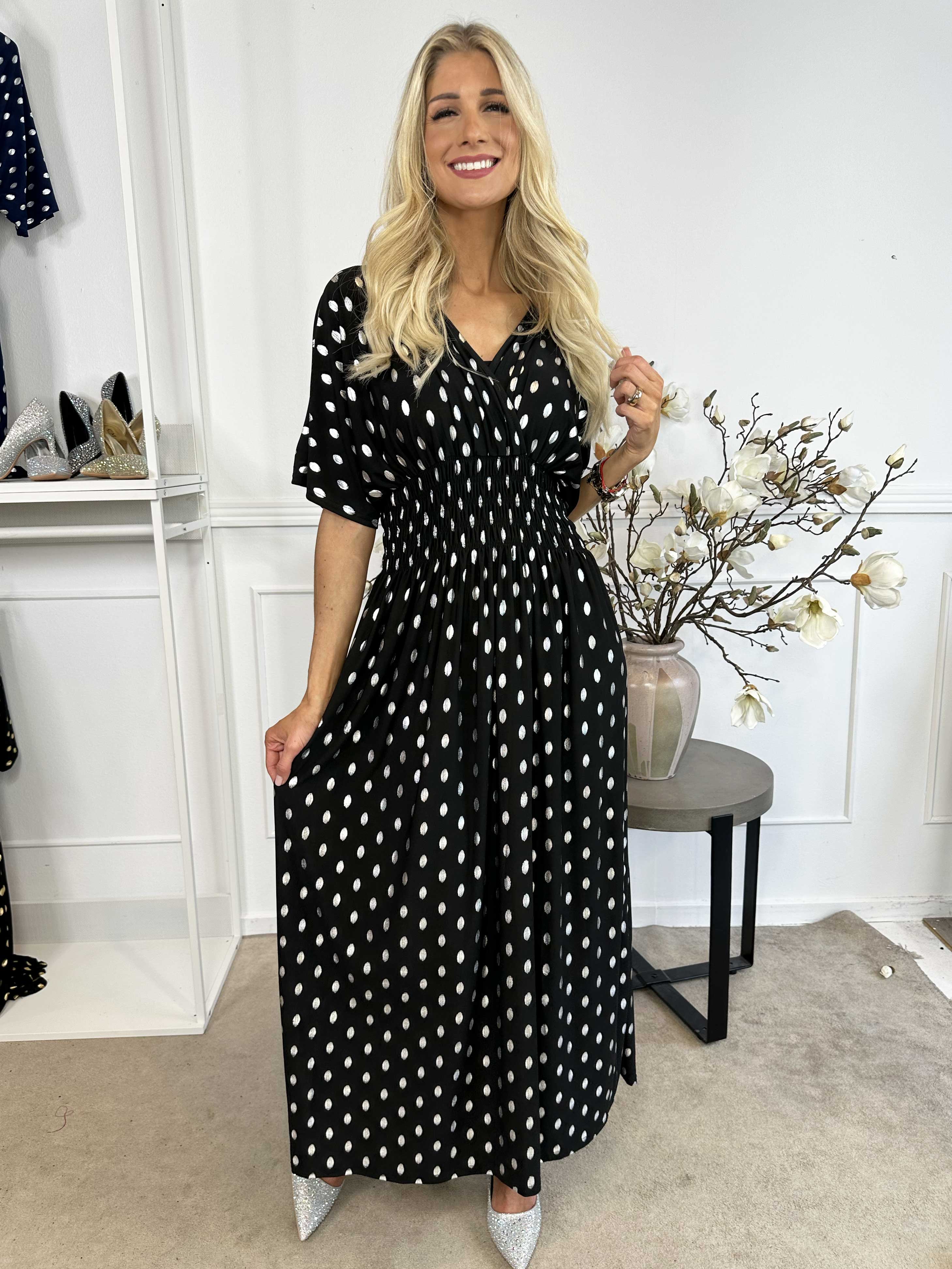 Pams Dot - Lang elastisk kjole med prikket detaljer